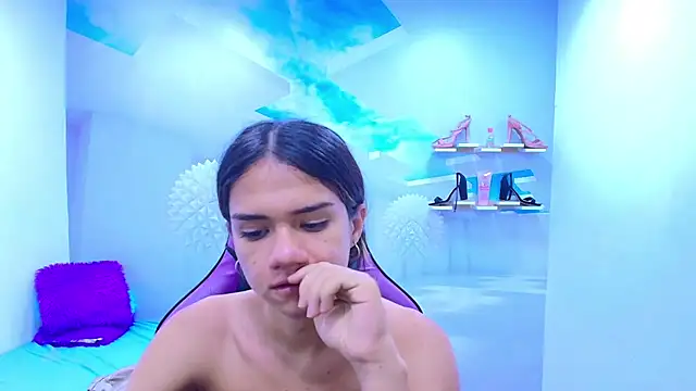 DEMI LEED online show from December 16, 2025, 8:14 pm