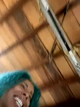 sammoura01 online show from November 17, 2025, 11:49 am