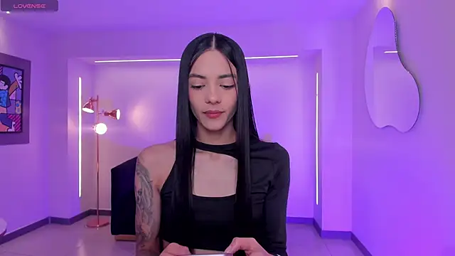 HannahJamesX online show from November 21, 2025, 7:01 pm