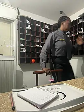 CiaraEbony online show from April 21, 2026, 12:23 am