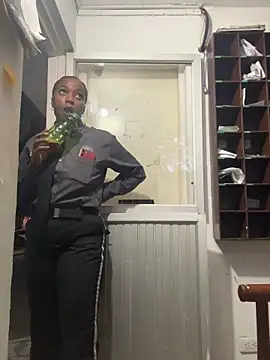 CiaraEbony online show from April 21, 2026, 2:04 am