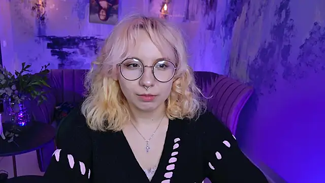 JasmineMilko online show from February 12, 2025, 11:07 am