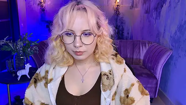 JasmineMilko online show from February 18, 2025, 8:16 am