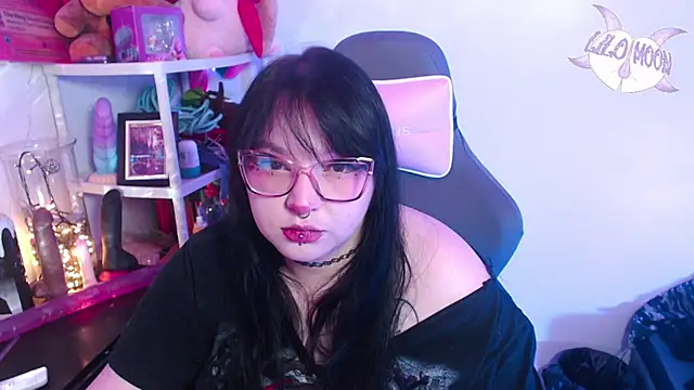 LiloMoon69 online show from January 12, 2025, 4:00 am