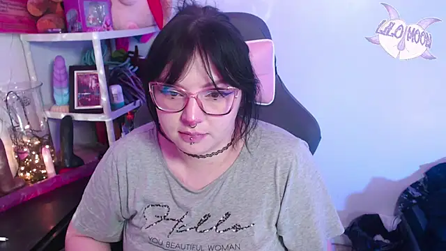 LiloMoon69 online show from January 13, 2025, 6:49 am