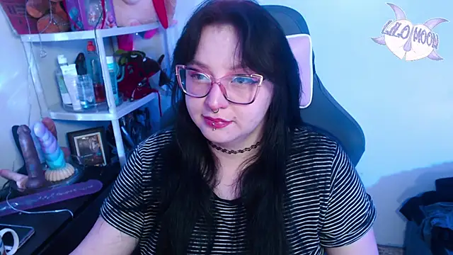 LiloMoon69 online show from January 27, 2025, 4:30 am