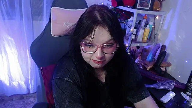 LiloMoon69 online show from February 2, 2025, 7:41 am