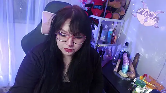 LiloMoon69 online show from February 24, 2025, 3:55 am