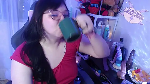 LiloMoon69 online show from February 28, 2025, 4:21 am