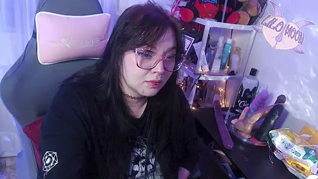 LiloMoon69 online show from March 12, 2025, 6:51 am