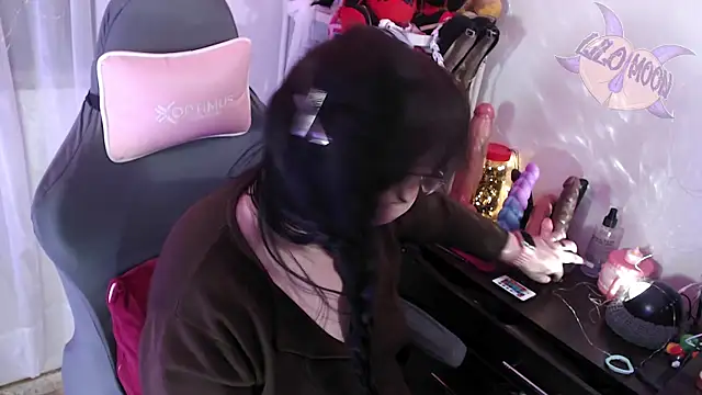 LiloMoon69 online show from September 11, 2025, 12:38 pm