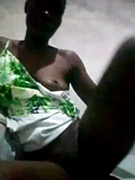 sexyblackya online show from December 3, 2025, 4:20 am