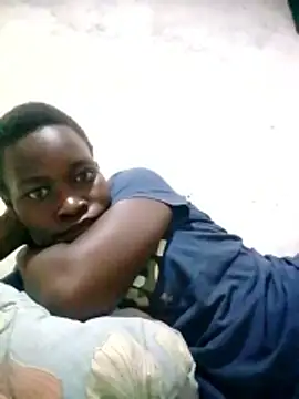 sexyblackya online show from December 3, 2025, 4:27 pm