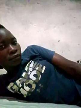 sexyblackya online show from December 4, 2025, 4:44 am