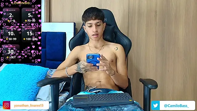  CamiloBass online show from December 19, 2025, 12:50 am