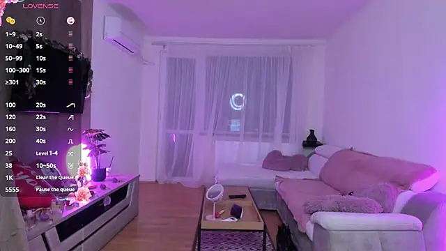 GabrielaLove  online show from February 5, 2025, 9:18 pm