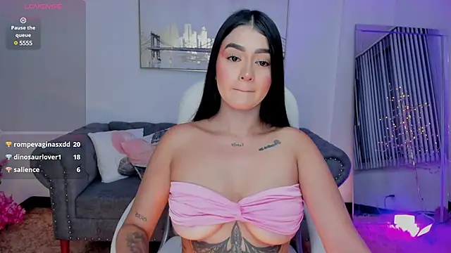 amelie jhons online show from January 14, 2025, 12:00 am