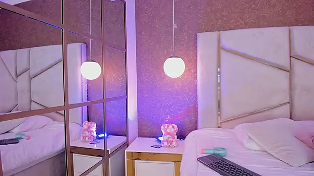 Gallilea Marquez online show from December 5, 2025, 7:54 pm