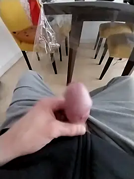 HELL FIRE online show from October 16, 2025, 6:42 pm