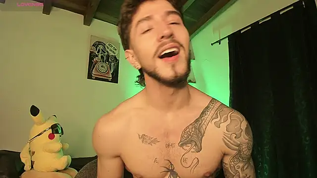 Valentino Xander online show from March 21, 2025, 5:43 am