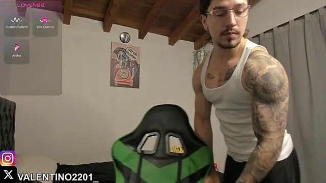 Valentino Xander online show from October 6, 2025, 4:54 am