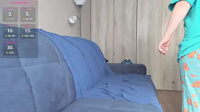 MilaaMilaa online show from April 21, 2026, 2:37 am