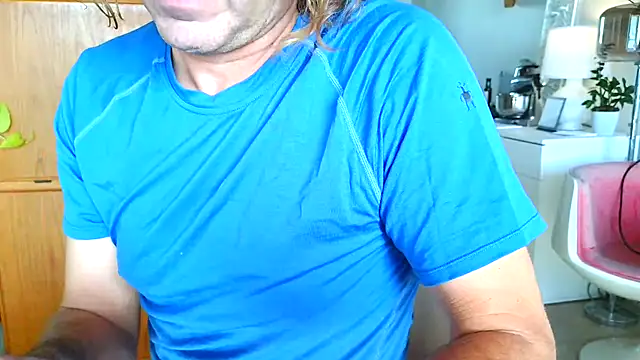 costanza7070 online show from October 14, 2025, 9:26 pm