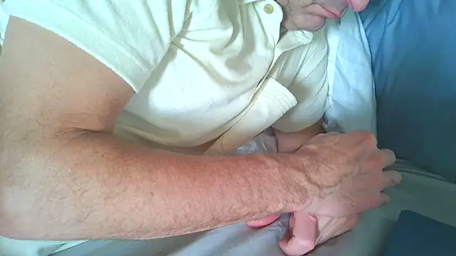 costanza7070 online show from January 7, 2026, 12:02 am