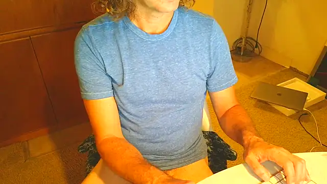 costanza7070 online show from April 25, 2026, 4:59 am