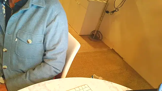 costanza7070 online show from April 28, 2026, 6:18 am