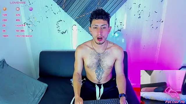 Piggy Eddy online show from November 23, 2025, 12:21 am