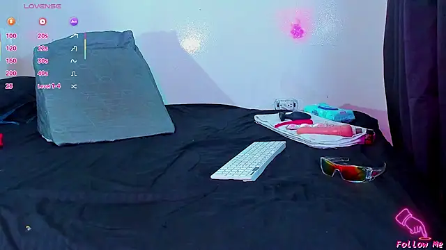 Piggy Eddy online show from January 12, 2026, 2:17 am