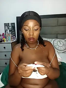 bigbootyboohle online show from February 4, 2025, 6:27 pm