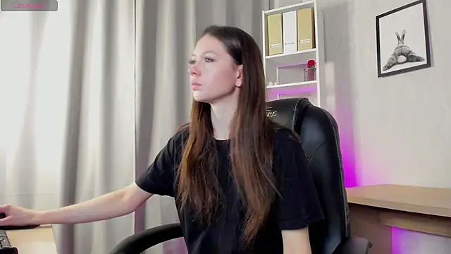 Nicole Charm online show from March 6, 2025, 11:09 pm