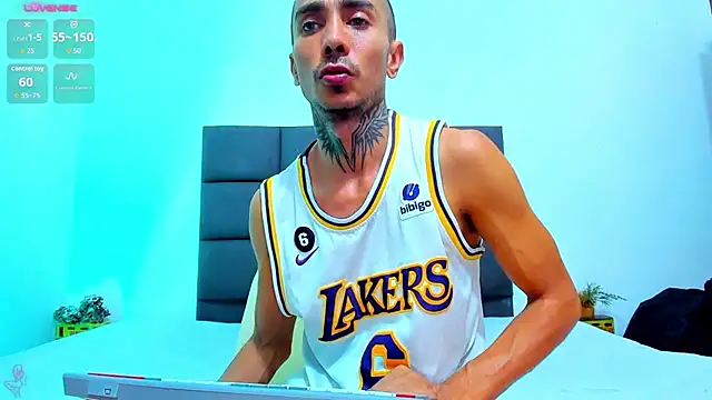steven hott8 online show from July 10, 2026, 1:10 am