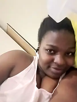 Snapshot of Yours_faithfully1 chatting on May 4, 2026, 8:27 pm Yours faithfully1 online show from May 4, 2026, 8:27 pm