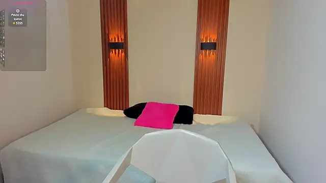 AliceRoss0 online show from November 28, 2025, 8:11 pm