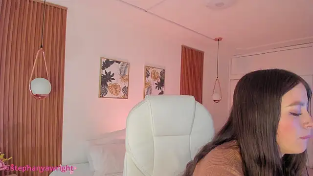 TiffanyWright online show from January 27, 2025, 12:58 pm