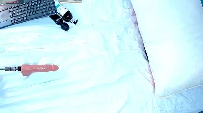 CintiaVega online show from February 21, 2025, 6:37 pm