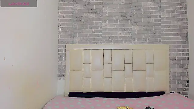 dirtycock2002 online show from February 15, 2026, 2:52 am