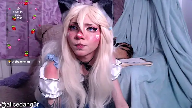 Snapshot of Alicedangerrr chatting on February 15, 2025, 12:26 am Alicedangerrr online show from February 15, 2025, 12:26 am