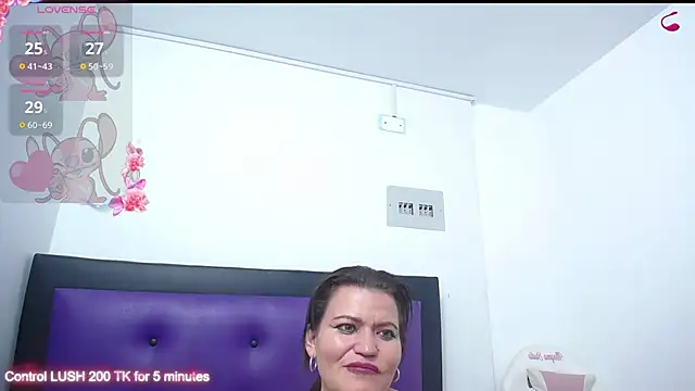 kambelroche online show from March 13, 2025, 2:33 pm