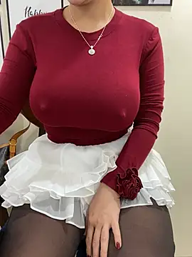 Shirato hana online show from February 25, 2025, 6:25 am