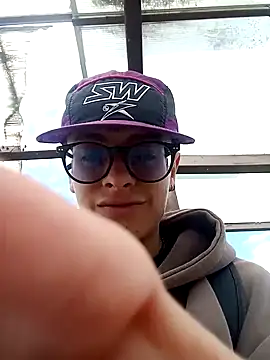 Cuervo maniaco online show from January 15, 2025, 4:21 pm