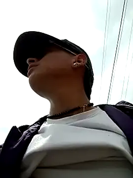 Cuervo maniaco online show from March 1, 2025, 3:27 pm