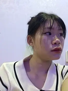 Alissa 121 online show from October 14, 2025, 3:35 pm