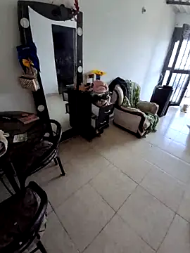 leoytessa 10 online show from February 19, 2025, 1:28 pm