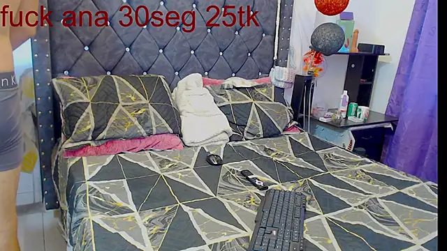 leoytessa 10 online show from March 12, 2025, 3:18 pm