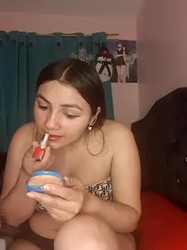 Nahiara velez online show from December 3, 2024, 2:03 am