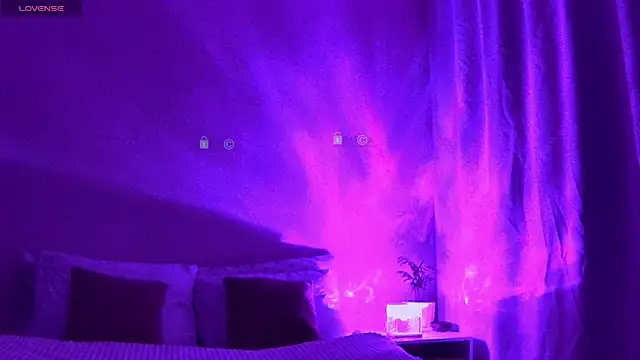 StacyWorry online show from March 10, 2025, 2:17 am